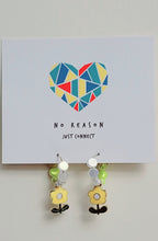 Load image into Gallery viewer, Accessories - Earring : Cute Flower Pair Earring Loop
