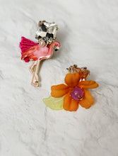 Load image into Gallery viewer, Accessories - Earring : Mismatched Flamingo Pair Pierced Earring

